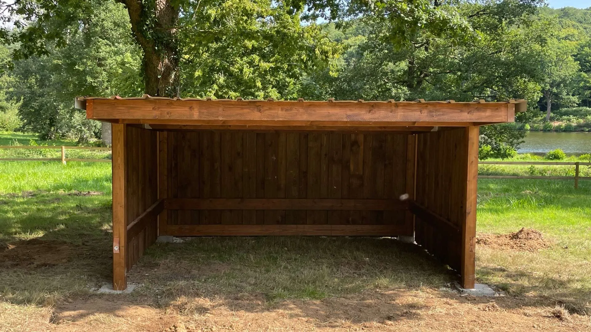 Abris pour chevaux sur mesure réalisé par Kallithéa, photo 6